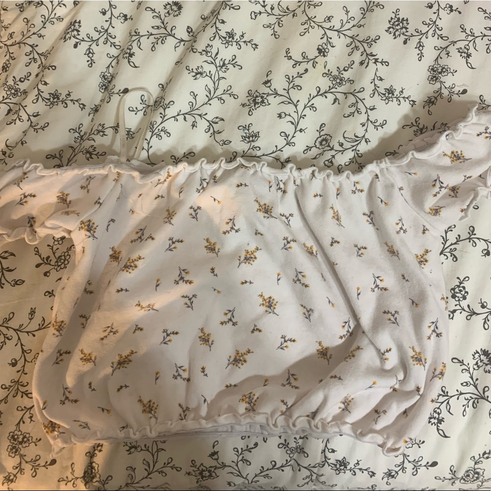 Forever 21 floral Crop top